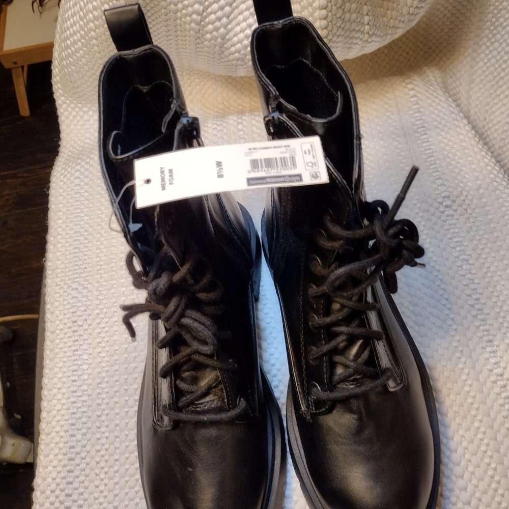 No Boundaries Black Combat Boots for Women - Picture 2 of 9